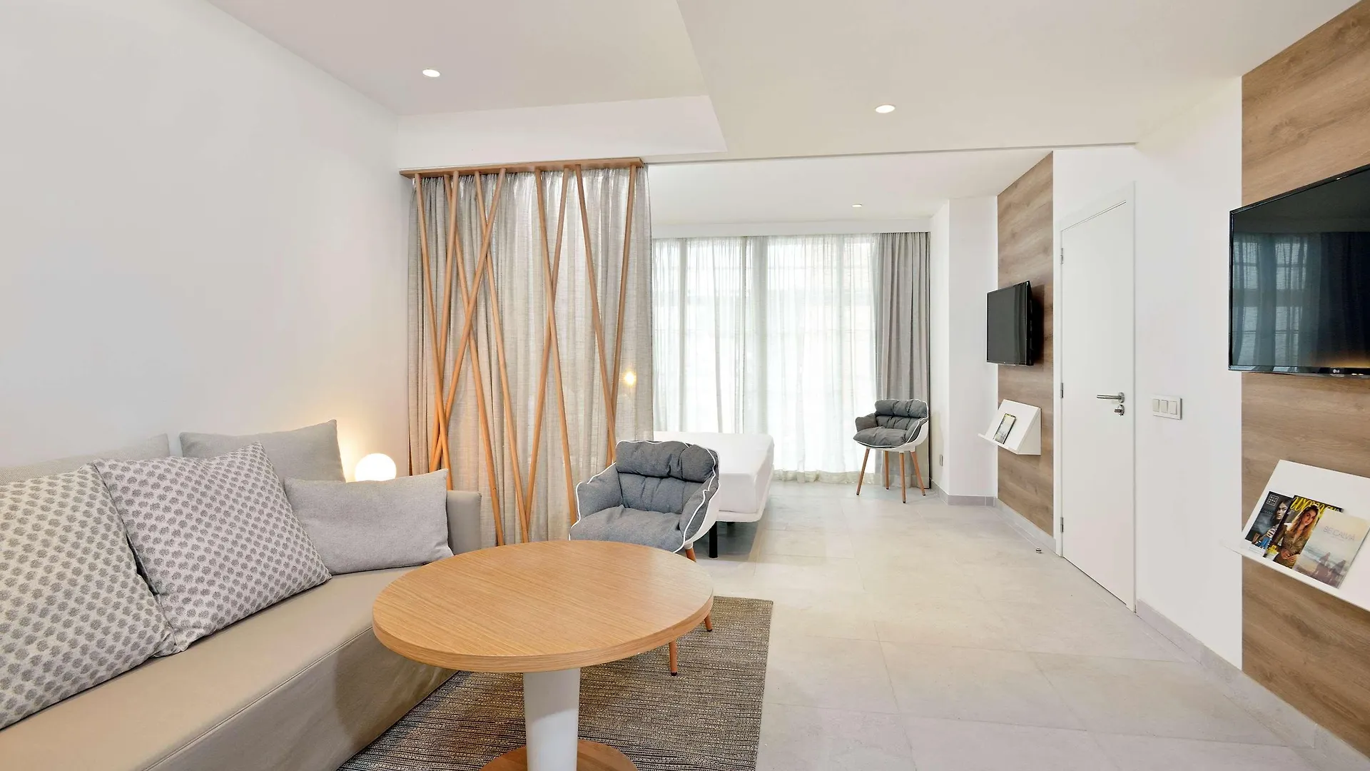 מגאלוף Innside By Melia Calvia Beach מלון