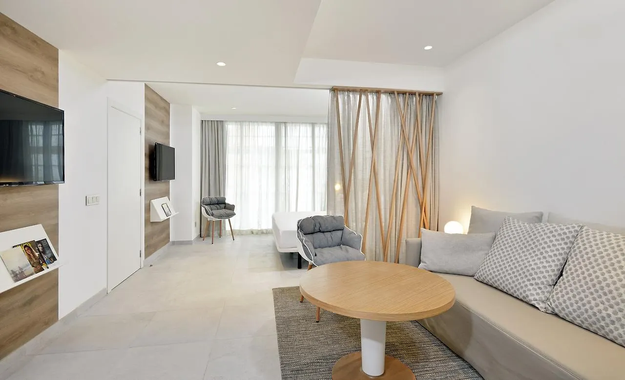 מגאלוף Innside By Melia Calvia Beach